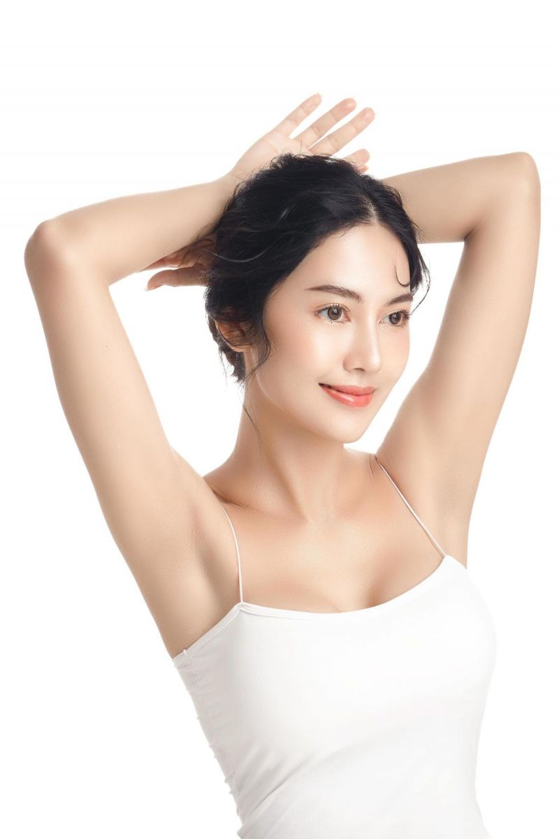 Nách sạch lông tự tin diện đồ